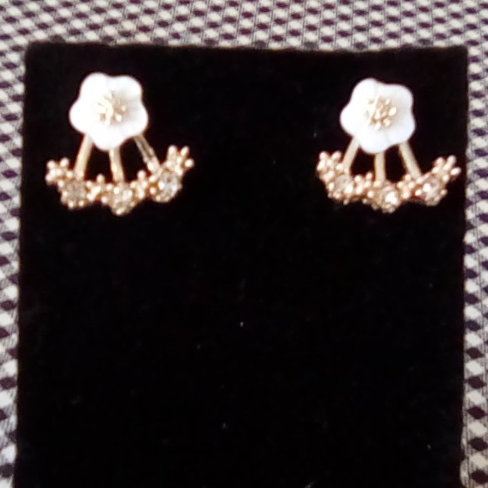 Floral White & Gold-Colored Jacket Earrings